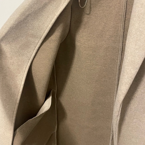 Love Tree Sleeveless Vest in Small - Picture 8 of 9